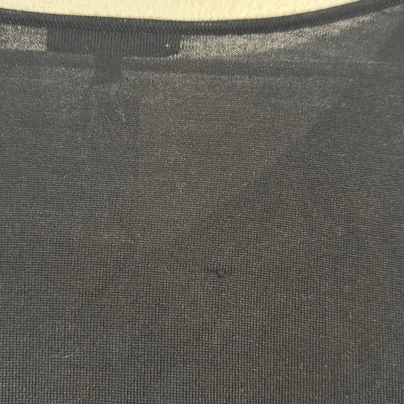 Madewell Merino Wool-Silk Blend V-Neck Sweater in True Black - Picture 9 of 9